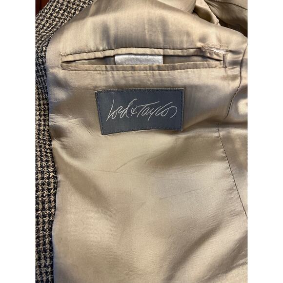 Lord & Taylor Men’s 2-Button Houndstooth, 38R - Picture 3 of 3